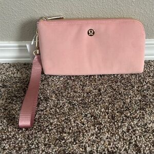 Lululemon Curved Wristlet (Velour)